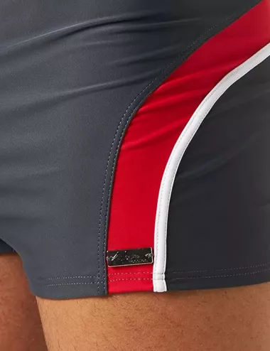 Boxer de bain homme court uni gris bandes rouges et blanches - Taille 1 à 6 - détail